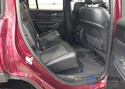 2024 Jeep Grand Cherokee Altitude 4X4 z USA, uszkodzony, nr VIN 1C4RJHAG8RC698836